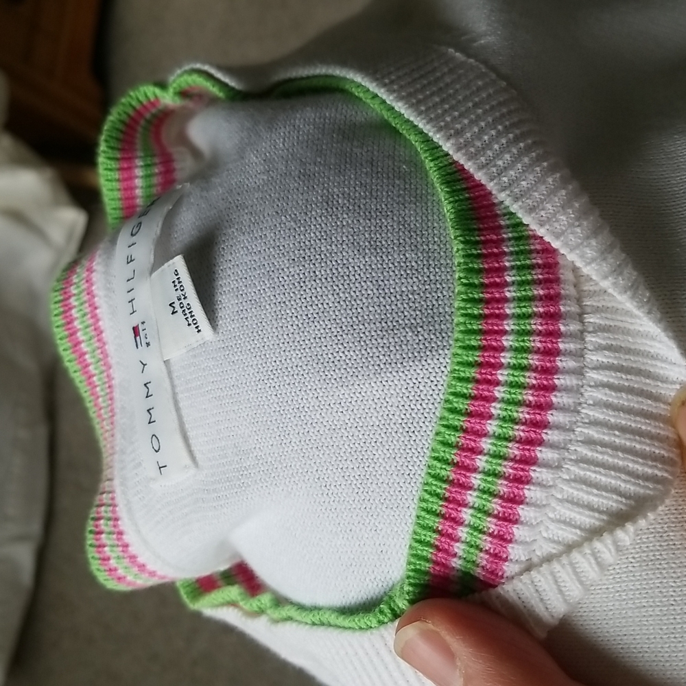 Tommy Hilfiger 100% cotton white fine knit golf tennis sweater preppy